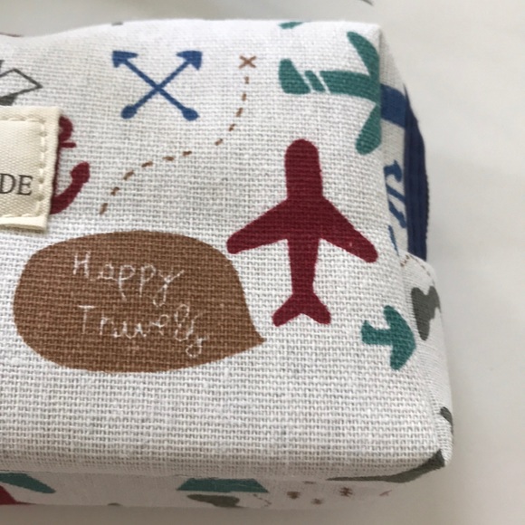 Cosmetic/Travel Pouch - Picture 3 of 8